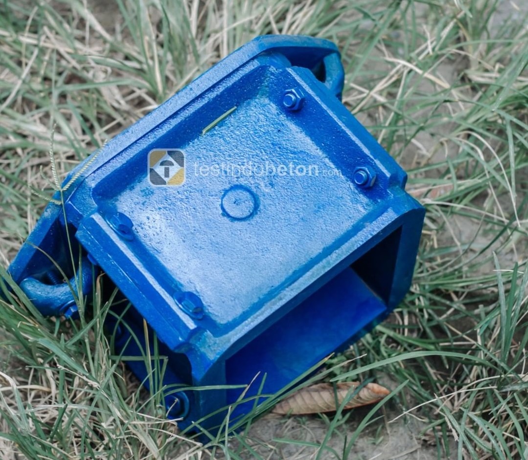 Persamaan dan Perbedaan Cetakan Beton Kubus Dan Kubus Siku