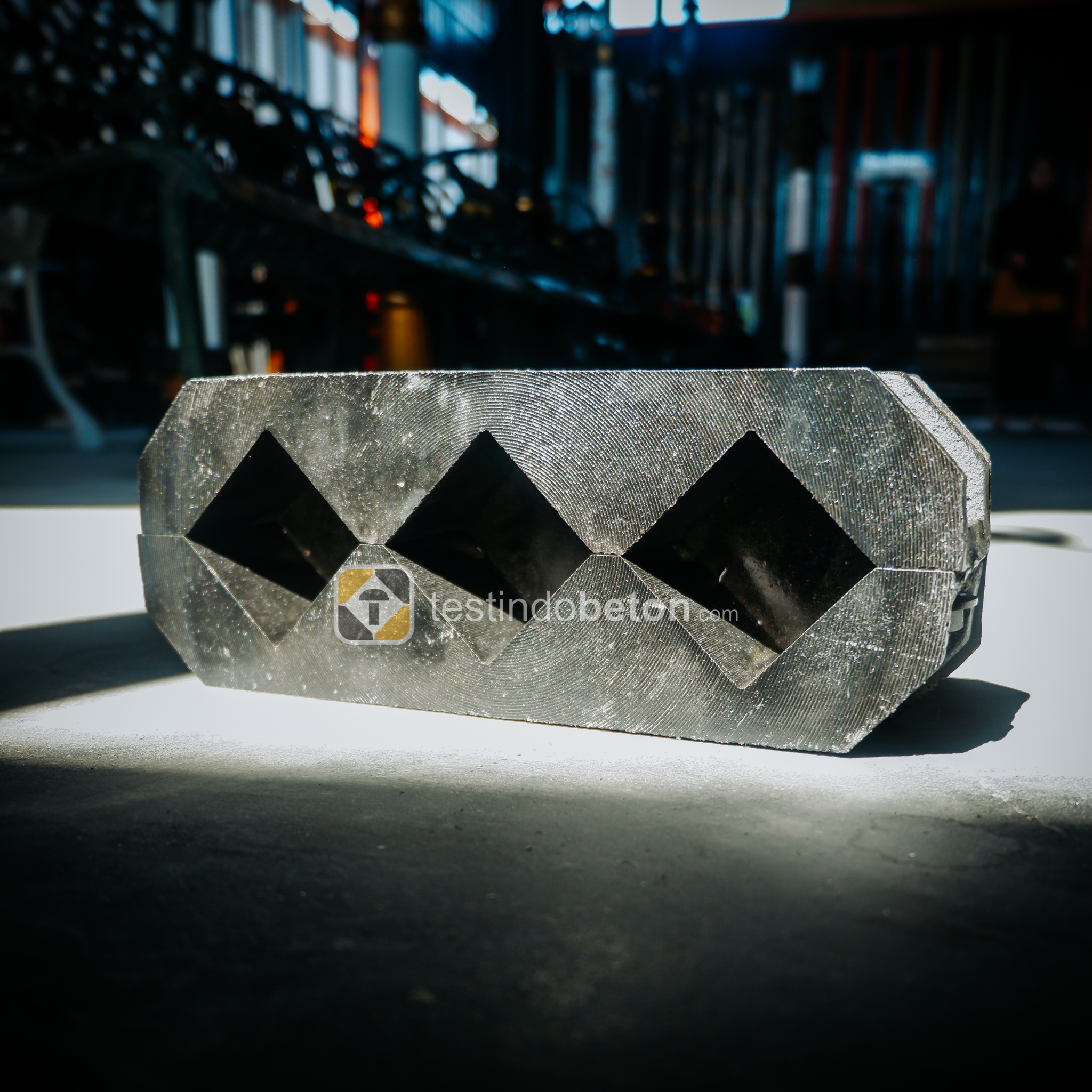 Cetakan Beton Trigang.