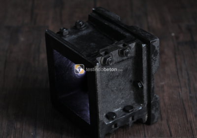 Cetakan Beton Kubus. Cetakan Beton Kubus.