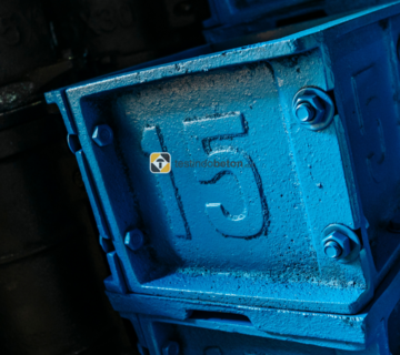 Cetakan Beton Siku untuk Kota Bandung : Solusi Presisi untuk Infrastruktur Modern