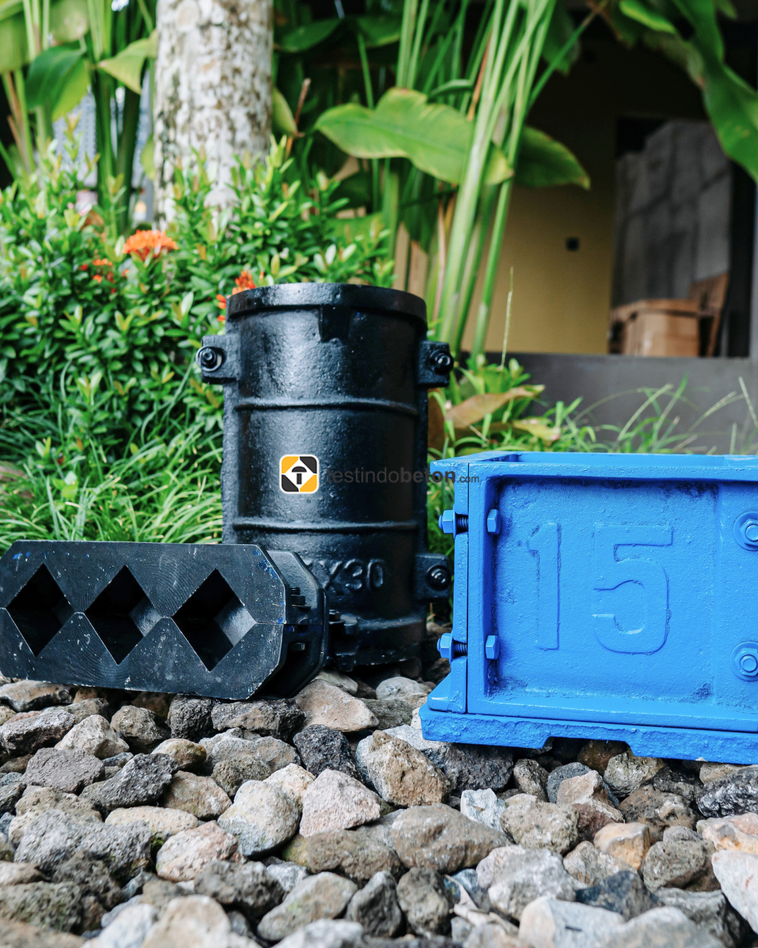 Mengenal Cetakan Beton Kubus, Silinder, dan Trigang dalam Dunia Konstruksi